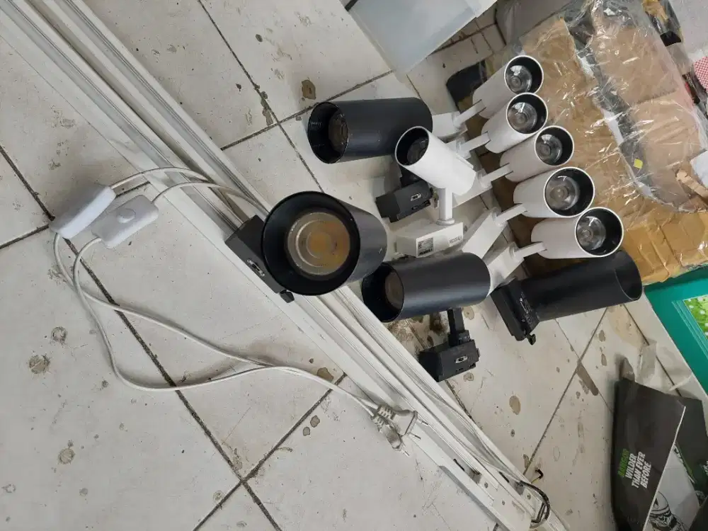 lampu krisbrow buat butik distro
