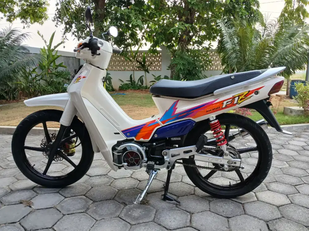 Yamaha F1Z 1994 Putih