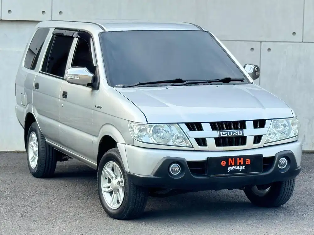 New Isuzu Panther LM 2.5 Turbo M/T 2019.. eNHa garage Semarang..