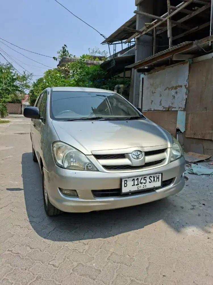Toyota Kijang Innova 2007 Bensin