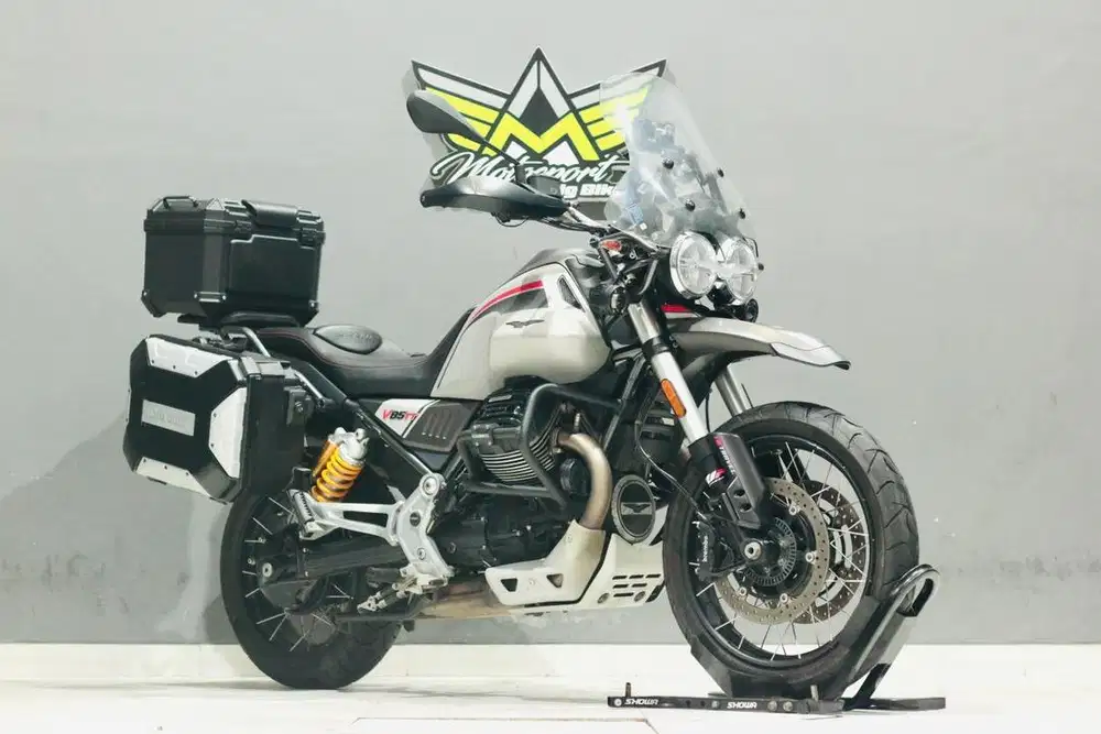 Moto Guzzi V85 travel mulus Africa twin Versys 1000 KTM 1100adv BMW