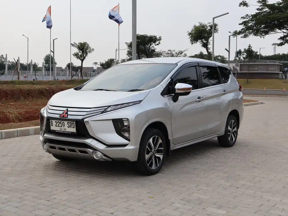 MITSUBISHI XPANDER ULTIMATE MATIC AT 2019 SILVER GANJIL