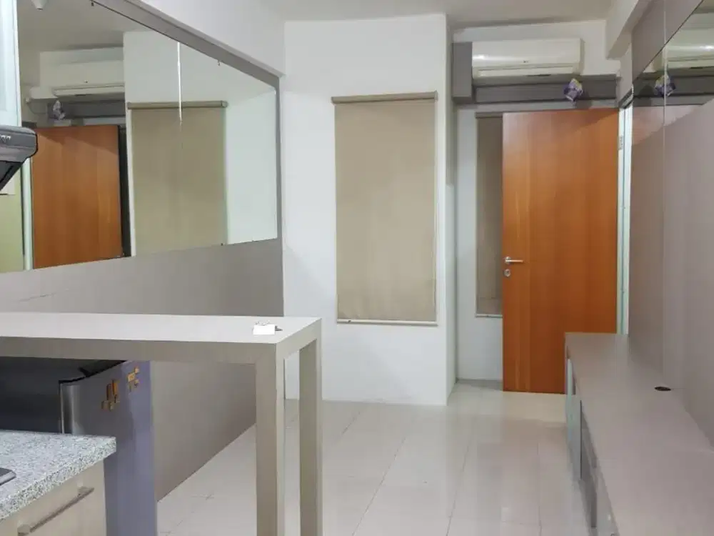 Disewakan / Dijual Apartemen 2 BR Puncak Permai Surabaya