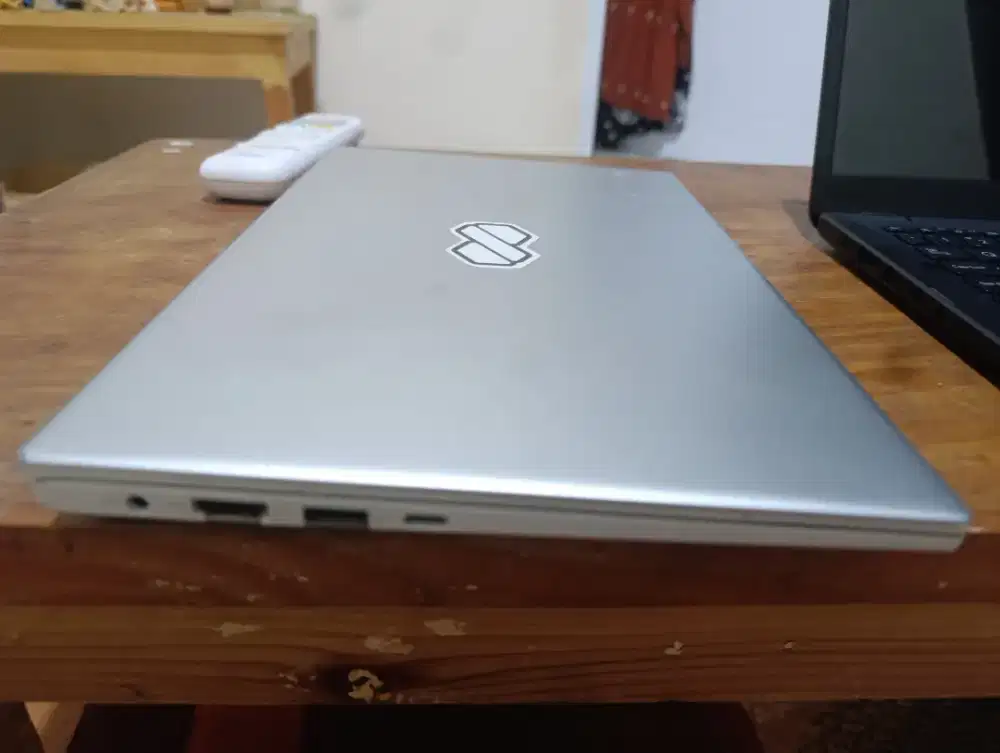 Asus S13 S330FA, 4/256. 13 inch