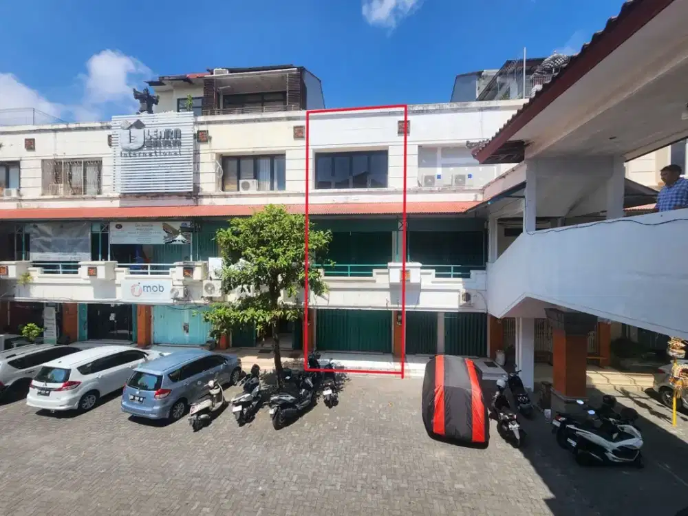 Ruko Strategis 3 Lantai Dijual di Jalan Sudirman, Denpasar Barat