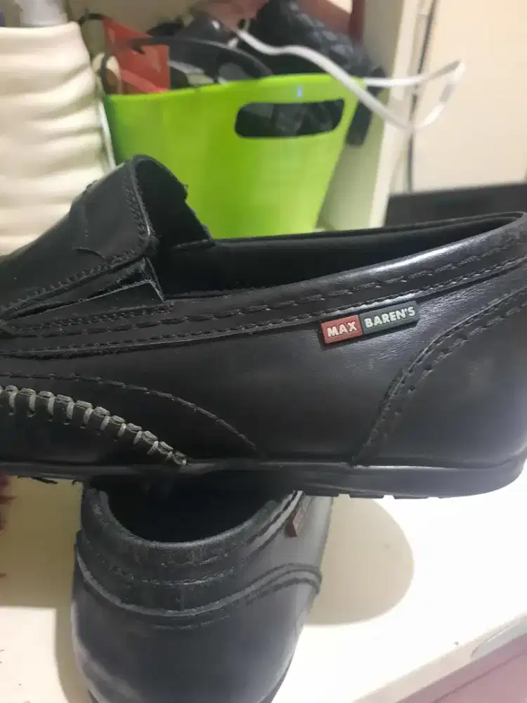Sepatu Kulit Pria Max Barren’s – Preloved