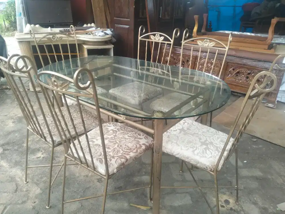 meja makan besi padu super berat