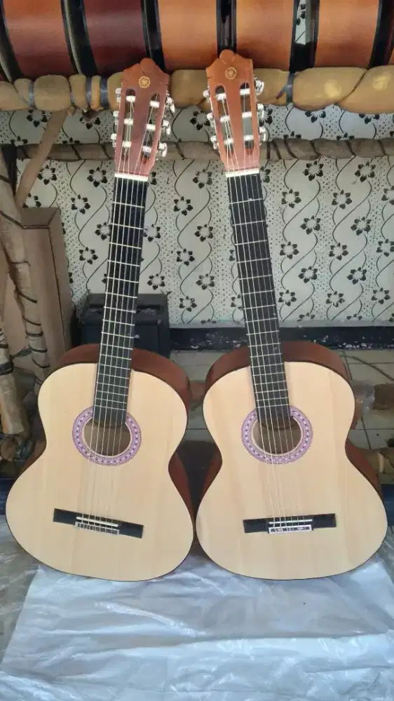 GITAR AKUSTIK NILON