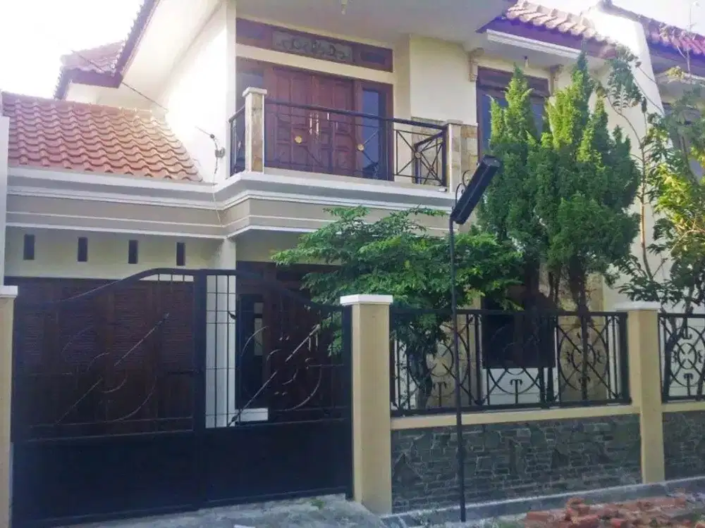 A134 JUAL SEWA RUMAH AREA KLAMPIS SEMALANG INDAH SUKOLILO SURABAYA TIMUR, 2 LANTAI