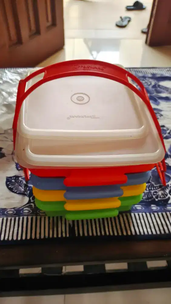 Tupperware rantang susun 4