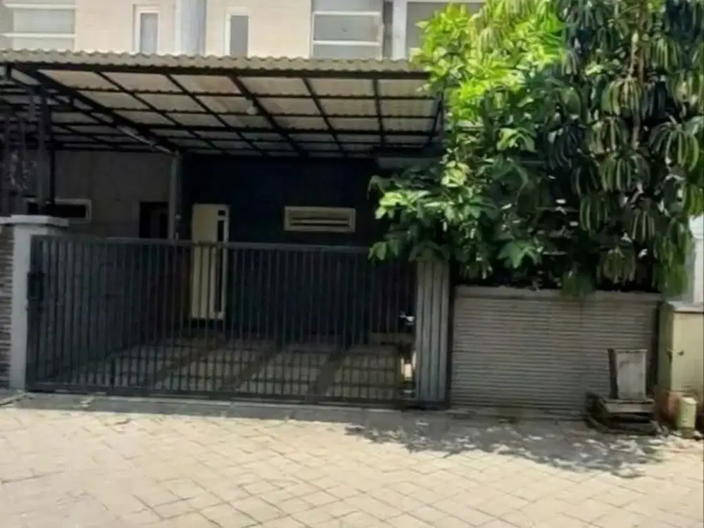 Rumah The Dharma Indah Regency Selangkah ke Atlas, Unair & Gm, Hadap Selatan, Row 3 Mobil