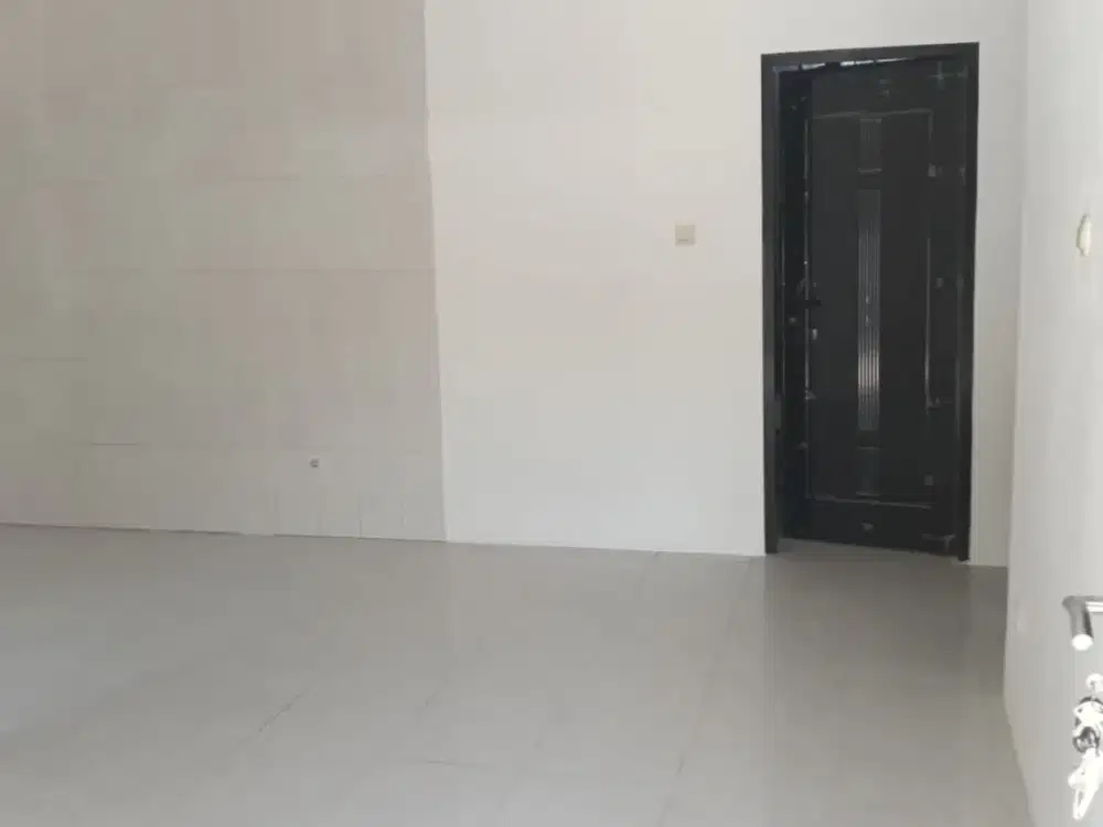 TERMURAH DIJUAL RUMAH SIAP HUNI NYAMAN TERAWAT LOKASI DI KOMPLEK RANCAMANYAR REGENCY BANDUNG