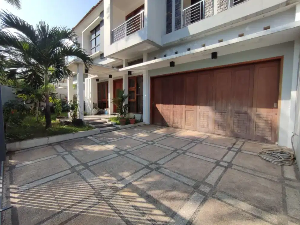Dijual Cepat Rumah Raya Graha Golf Perum Araya Malang