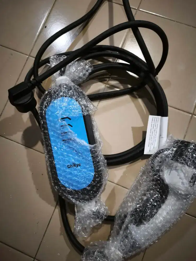 Dijual - Portable Charger Mobil Listrik merk Chilye (bawaan Jaecoo)