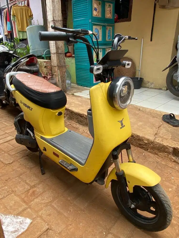 Sepeda listrik uwinfly D8