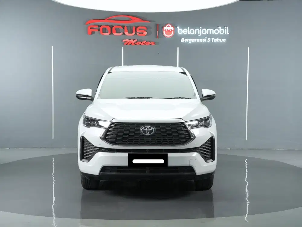 Km 22rb toyota kijang innova zenix v bensin 2023 putih