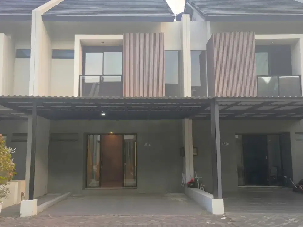 2149 Sewa Rumah 2 Lantai Eksklusif di Sidoarjo Central Park Juanda