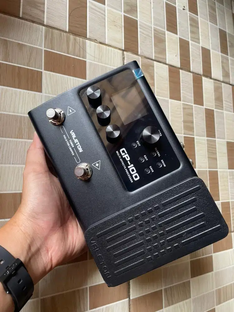 Efek Gitar Valeton GP 100