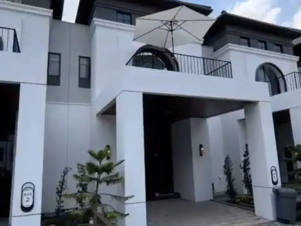 Disewakan! Rumah Mansion Nine, Surabaya Barat - Full Furnished + Interior Mewah