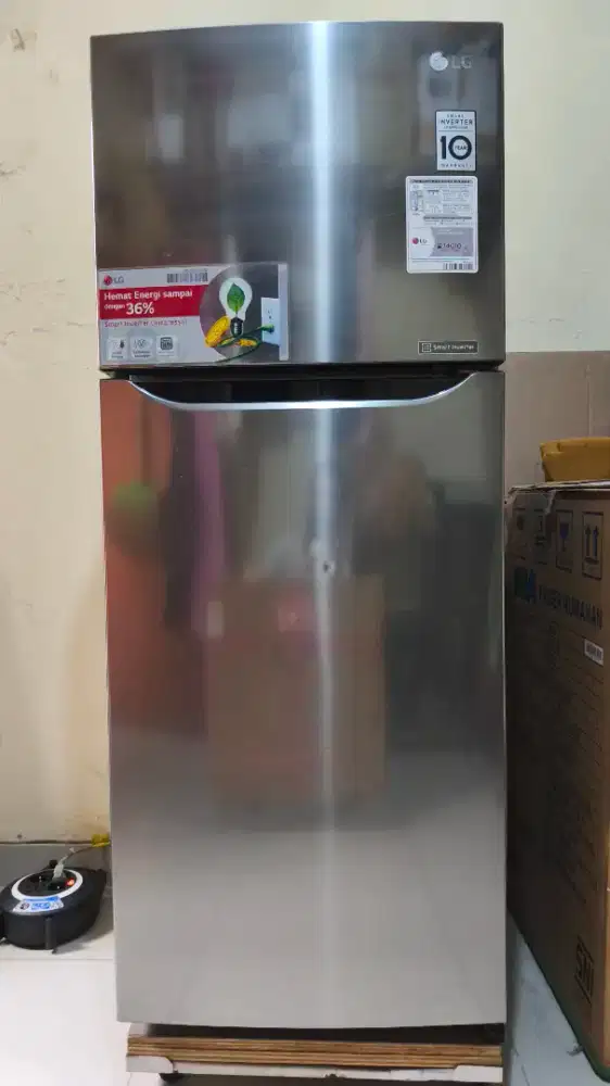 Kulkas LG 2 pintu inverter
