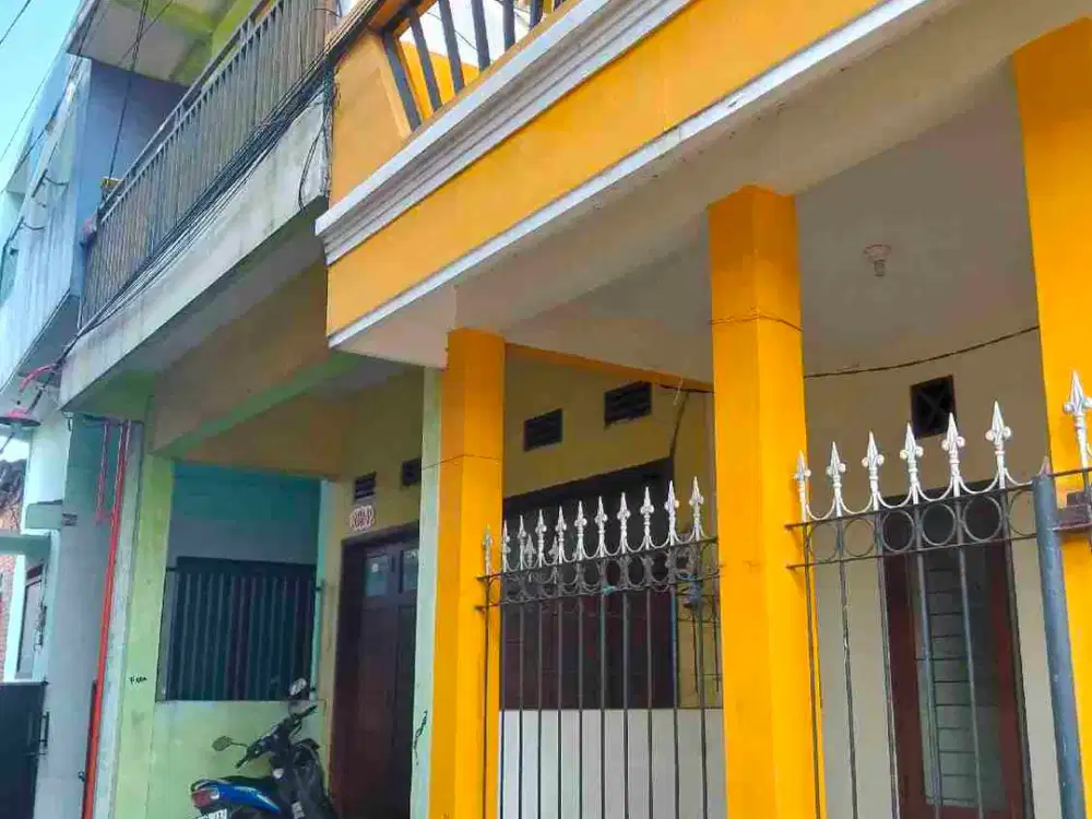 Kontrakkan Blimbing 4 kamar akses motor tingkat rumahnya