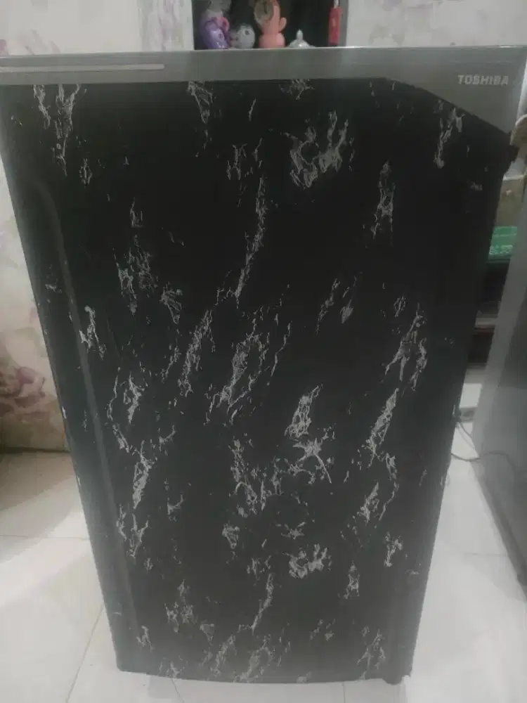 Kulkas 1 pintu toshiba siap pakai
