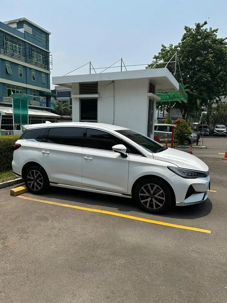 [CASH] BYD M6 2025 Putih 7 Seater Keluarga EV 420 KM Jual Cepet