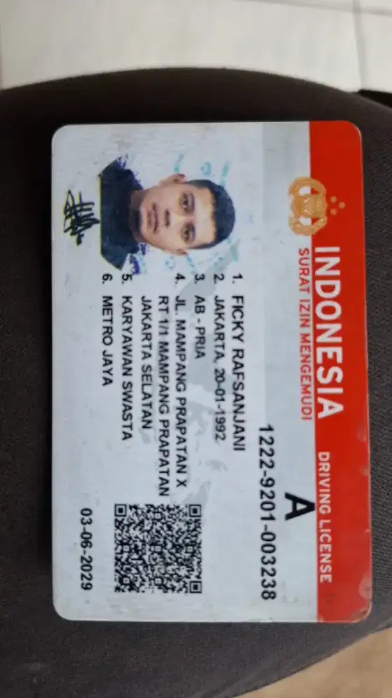 Mencari pekerjaan supir kantor/ pribadi.