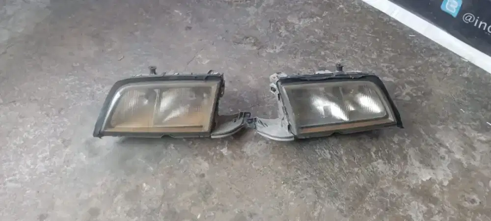 Lampu depan Mercedes c230 1999 (w202)