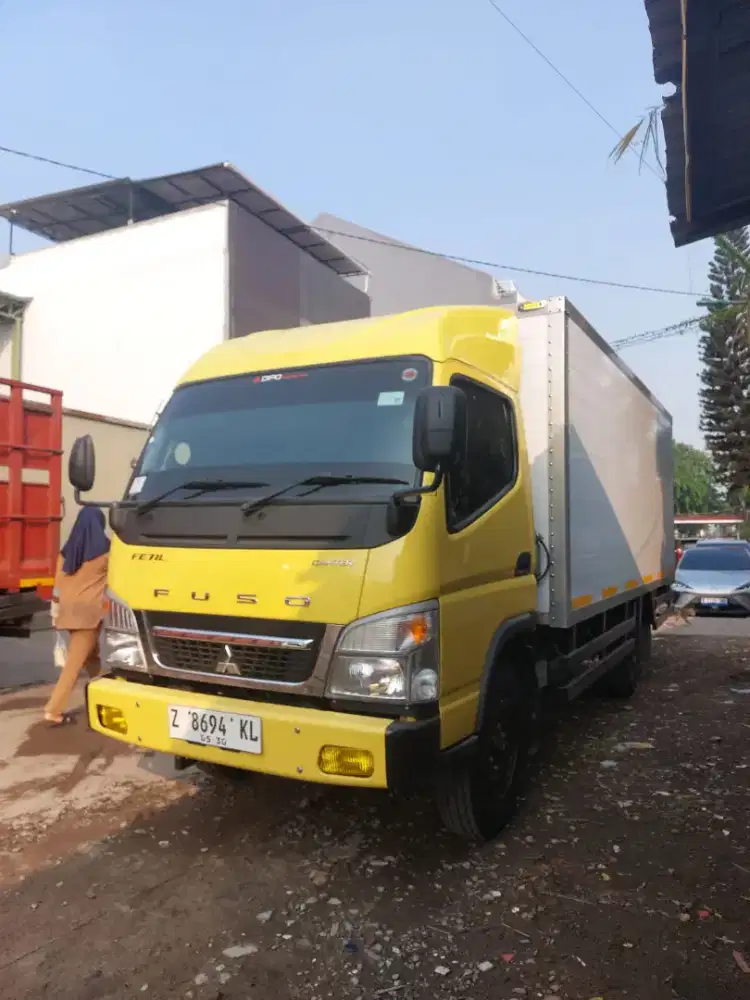 Box fiber engkel long berikut mobilnya bisa terima Freezer suhu beku