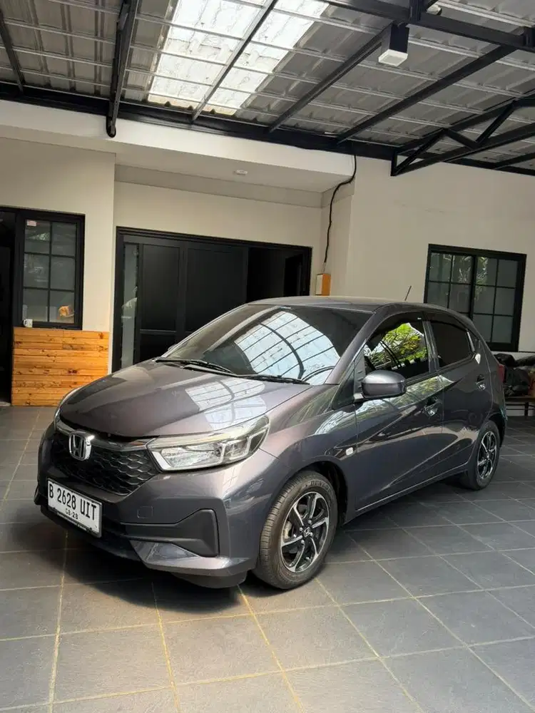Honda Brio 1.2 E 2023 CVT AT Facelift KM 18 Ribu!!!