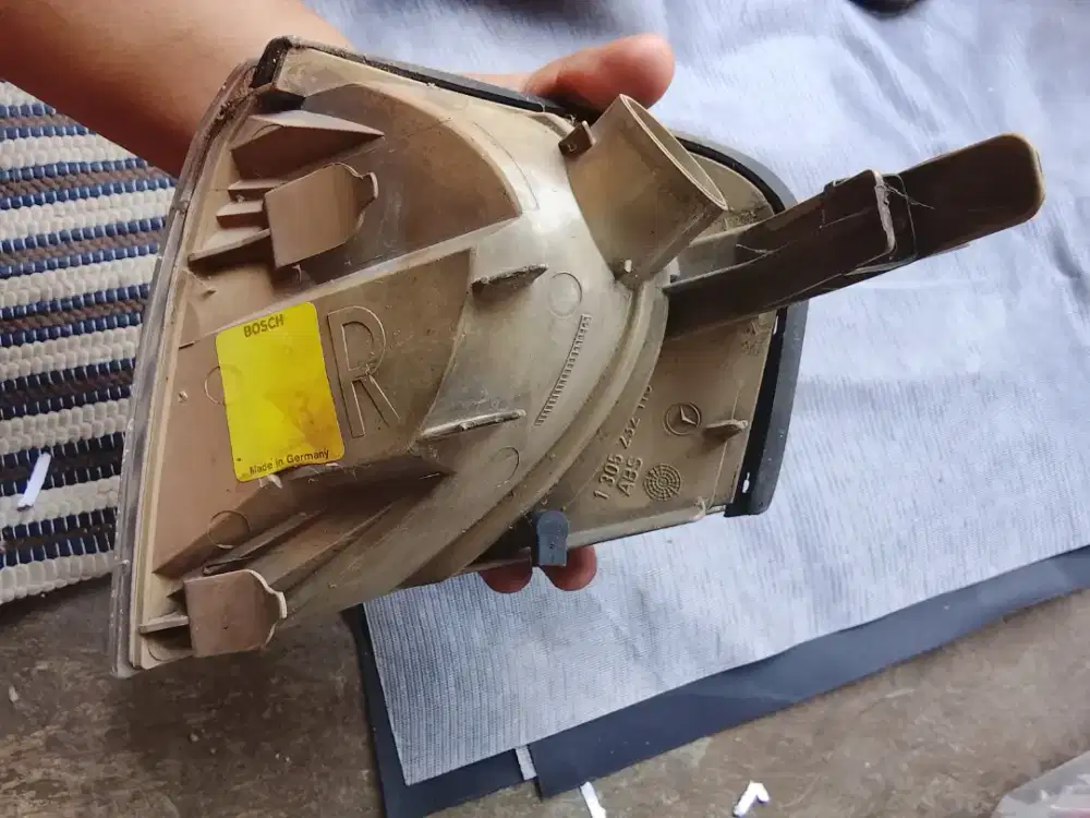 1 lampu sen kanan Mercedes c230 1999 (w202)