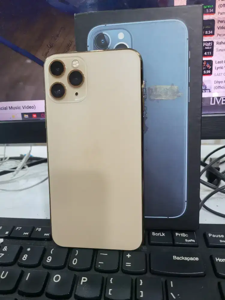 Iphone 11 pro 64gb sinyal resgis bisa tukar tambah