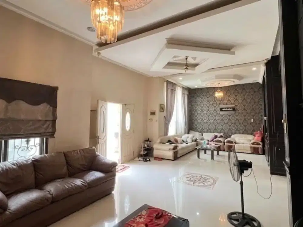 VILLA MEWAH KOMPLEK CEMARA ASRI