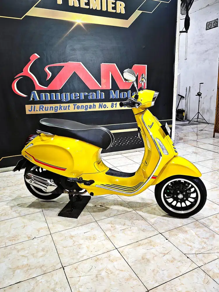 Piaggio vespa sprint 150cc yellow edition th 2024. Anugerah motor