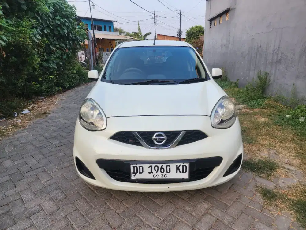 Nissan March 1200cc manual tahun 2016