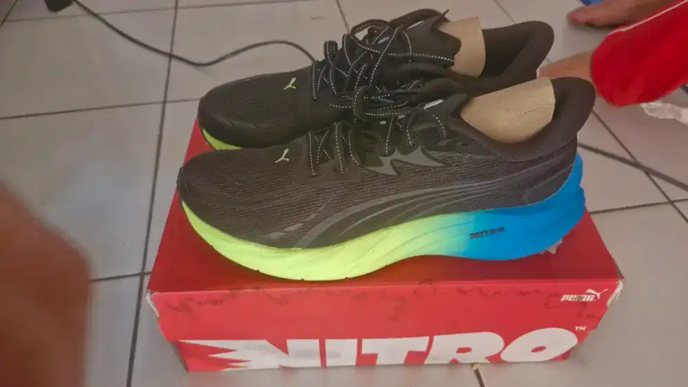Sepatu Lari Puma Nitro