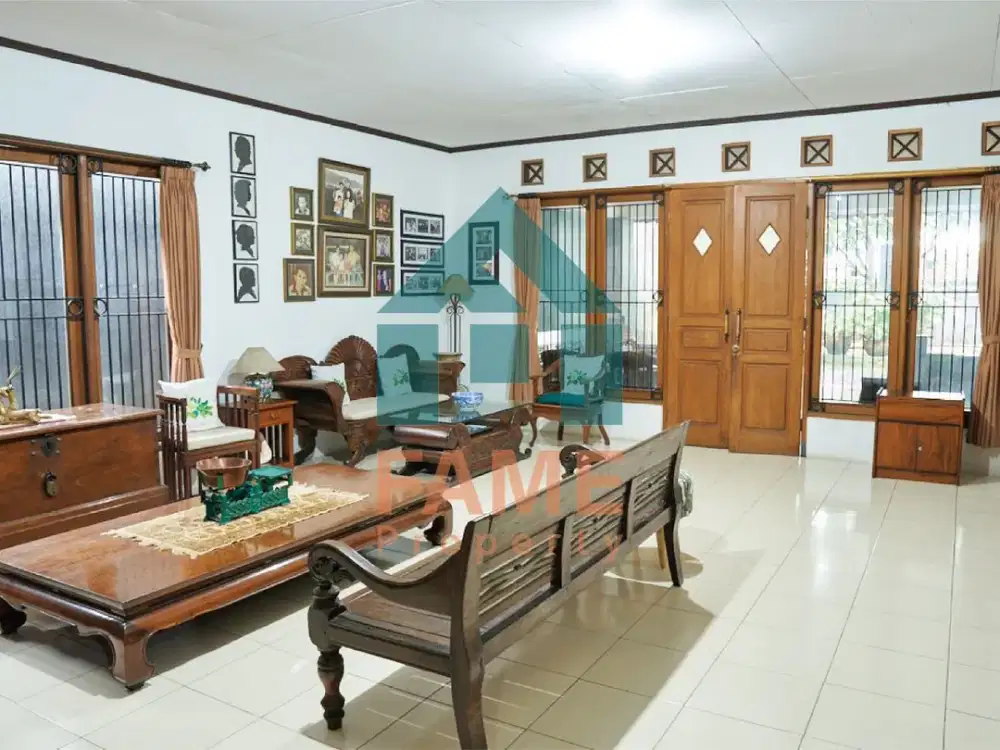 TERMURAH DIJUAL RUMAH ASRI DAN ANTIK SIAP HUNI LOKASI DI BAMBU APUS JAKARTA