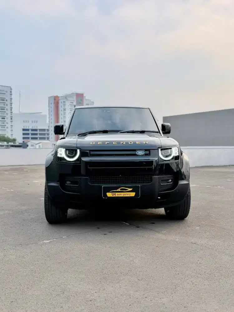 LandRover Defender  P300 2021