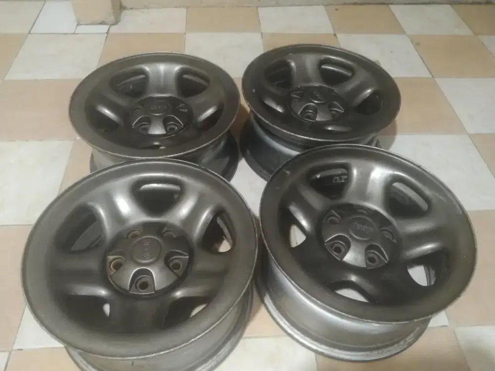 ORI Jeep Cherokee ring 15 madei in USA