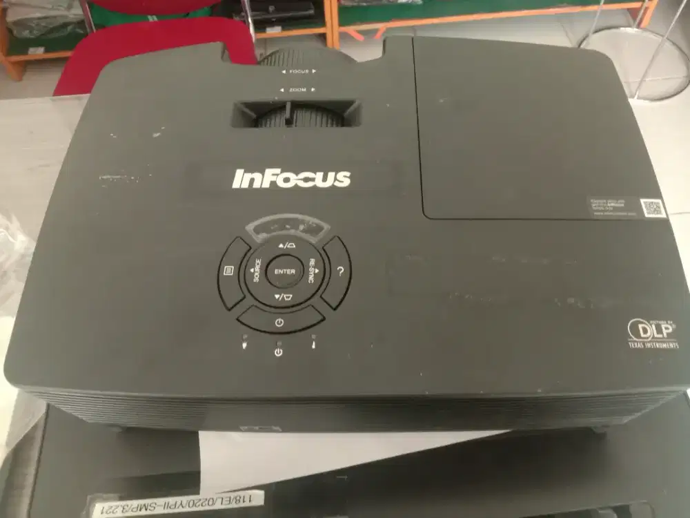 Proyektor infokus