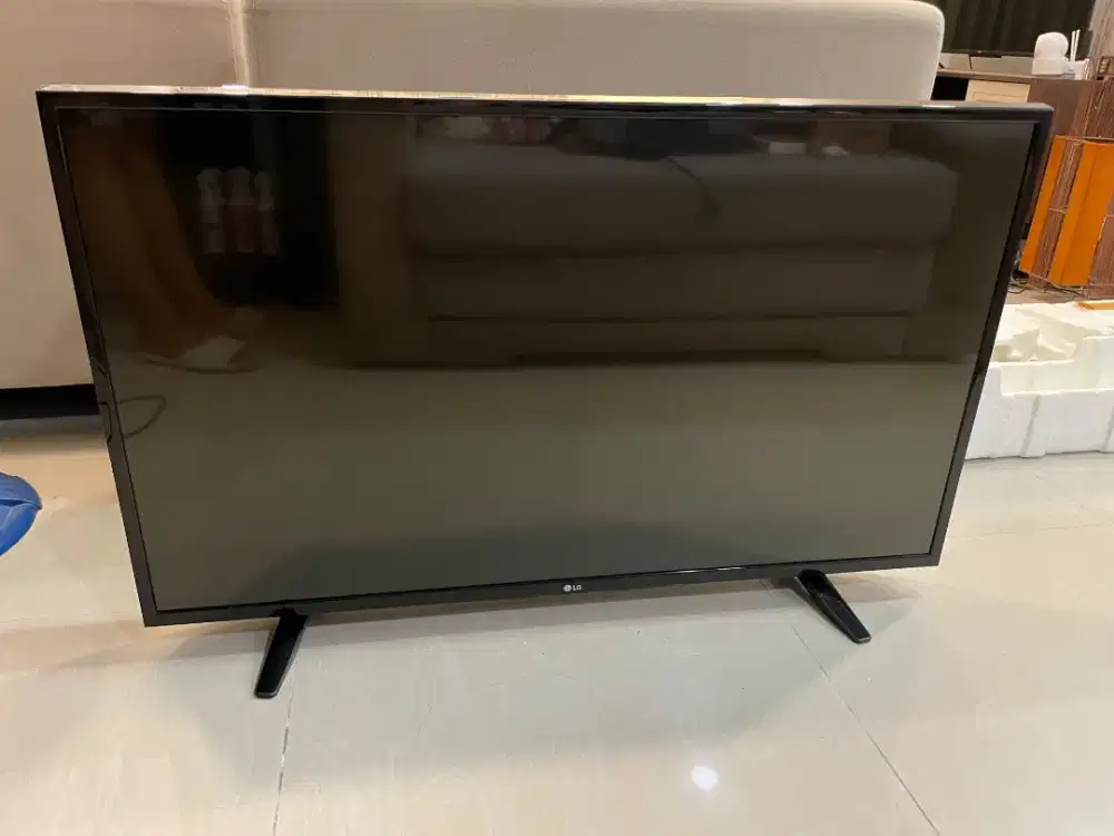 DIJUAL TV LG 43LF510T (BUKAN SMART TV)