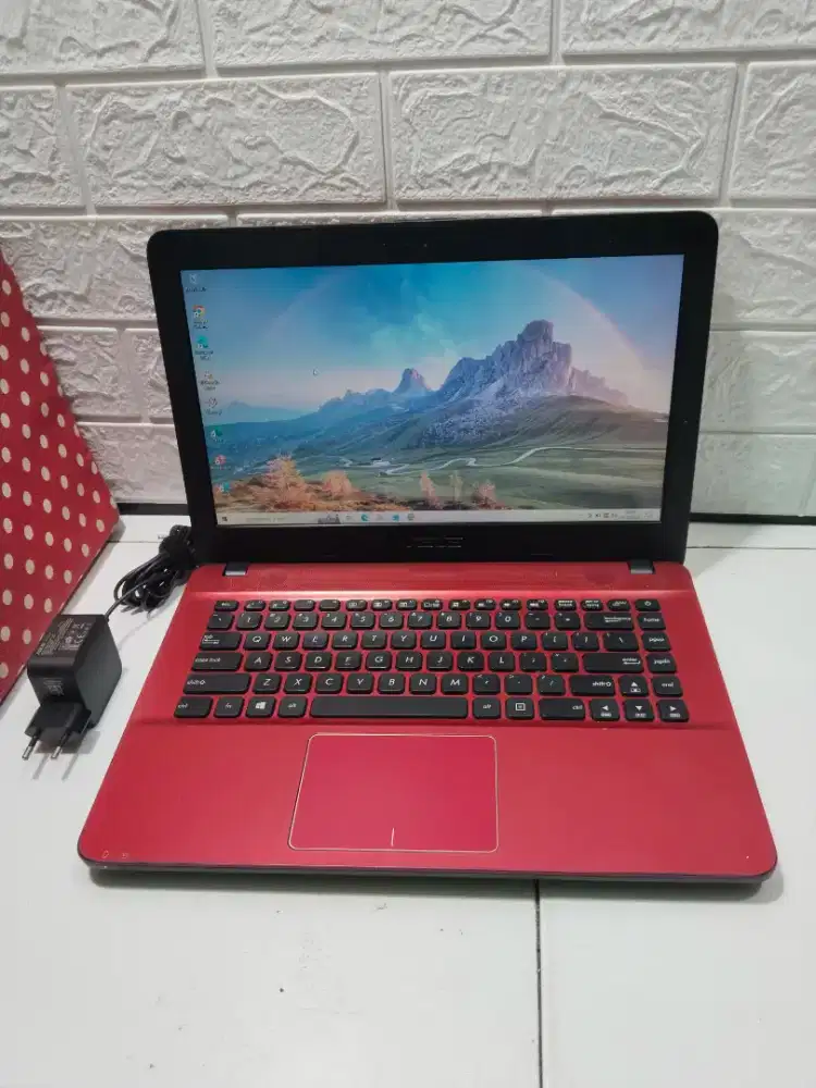 Laptop Asus X441M Ram 4 GB Hardisk 1TB Siap Pakai