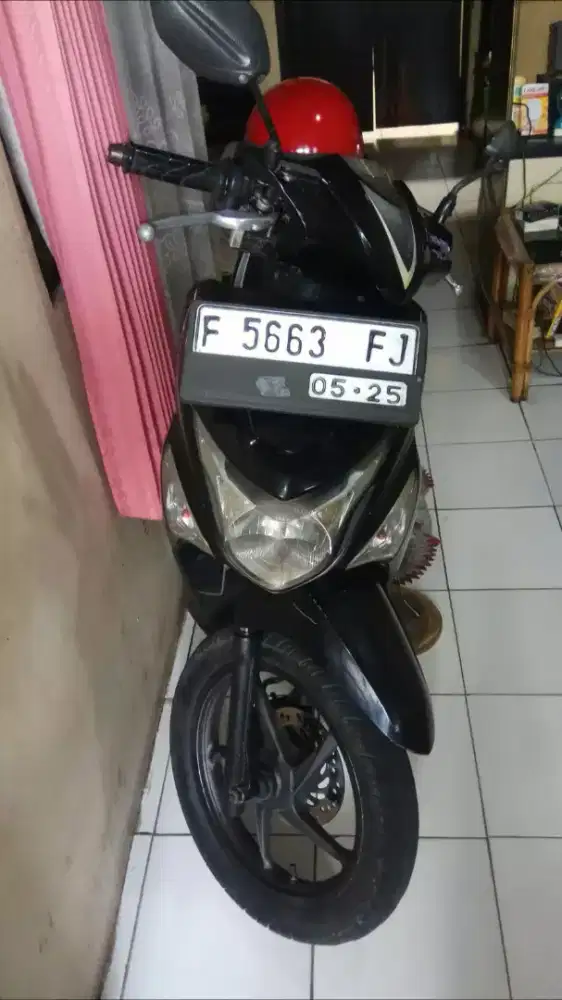 Honda Beat Pop Fi Esp Iss, Good Condition.
