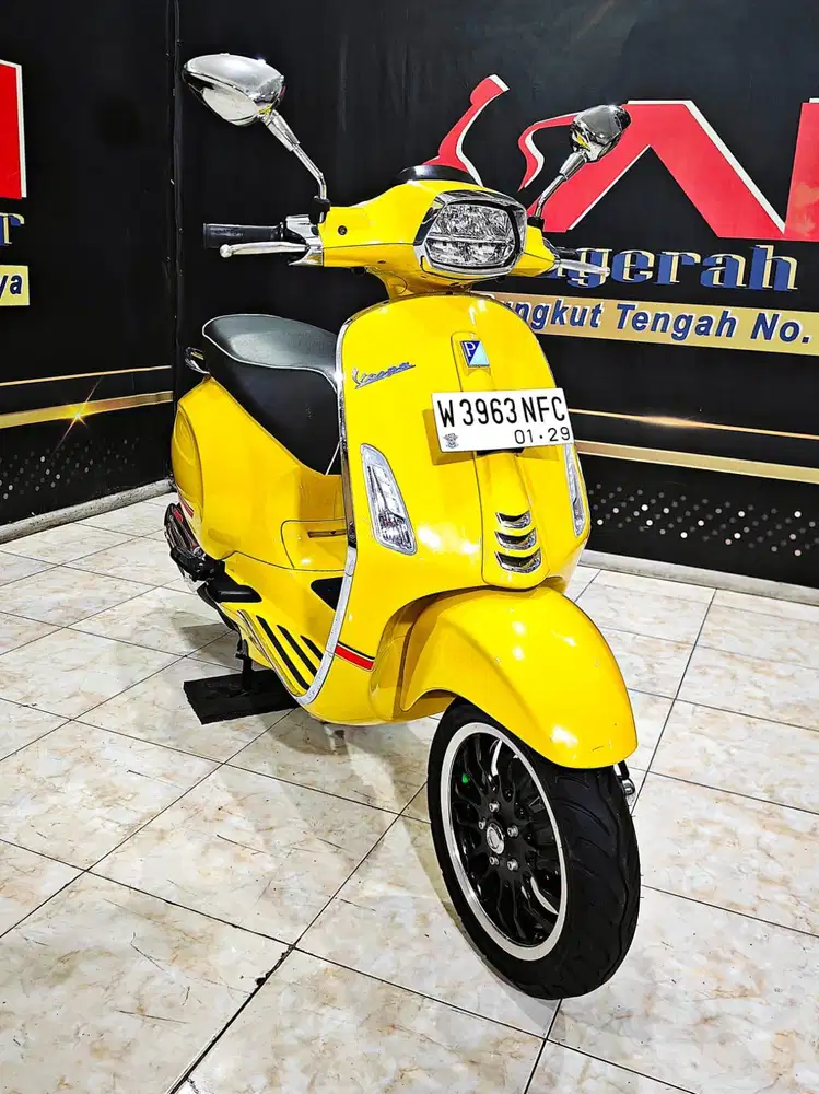 Piaggio vespa sprint 150cc yellow edition th 2024. Anugerah motor