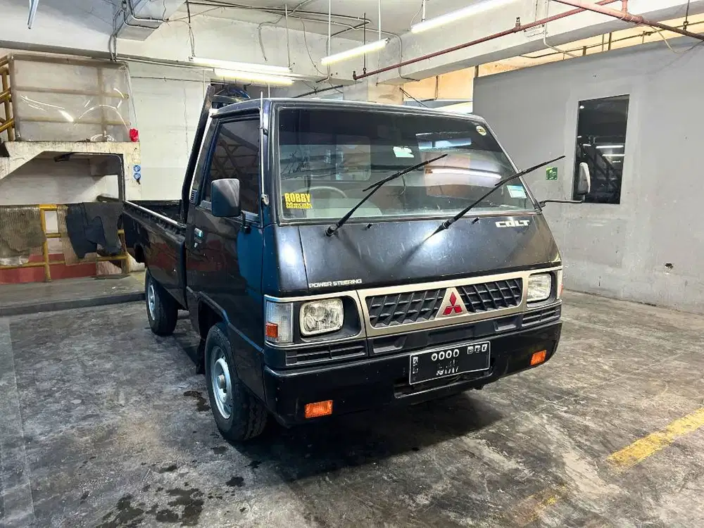 Mitsubishi l300 pick up bak tahun 2021 odo 43 ribu kM stnk 02/27