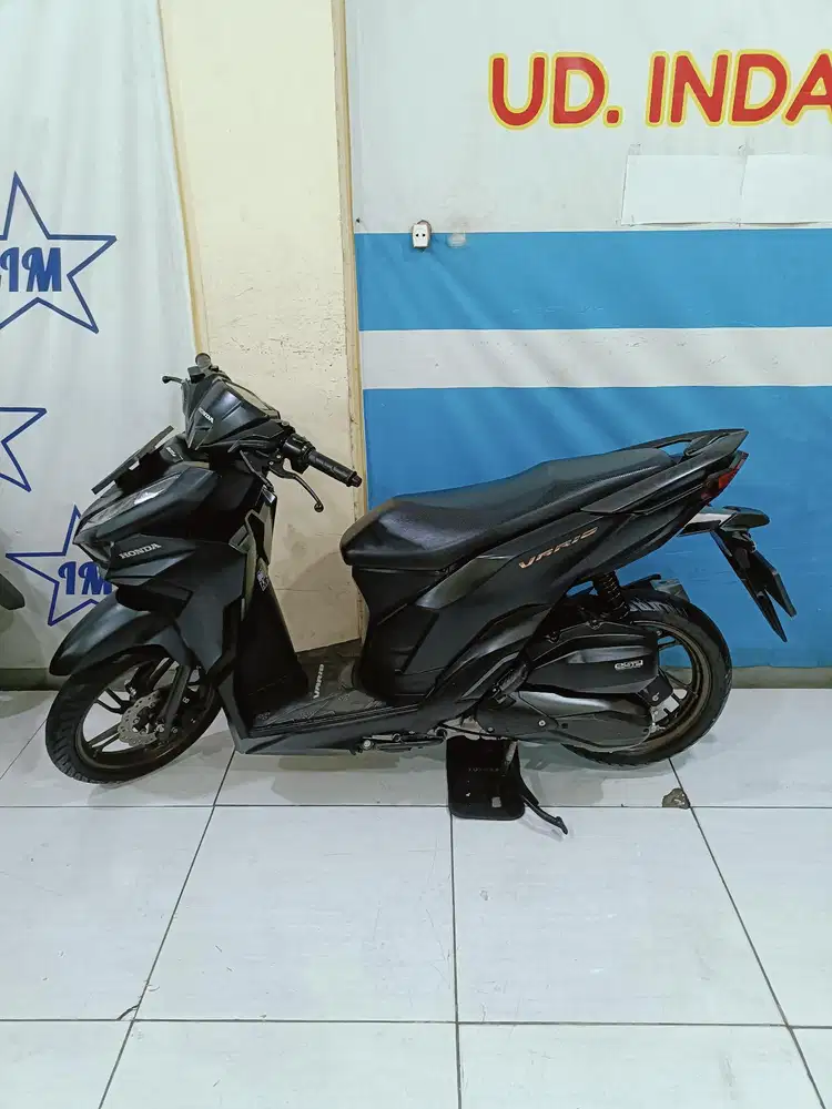 VARIO ESP CBS ISS EXCLSV FI ECO 125 2025 BISA KREDIT