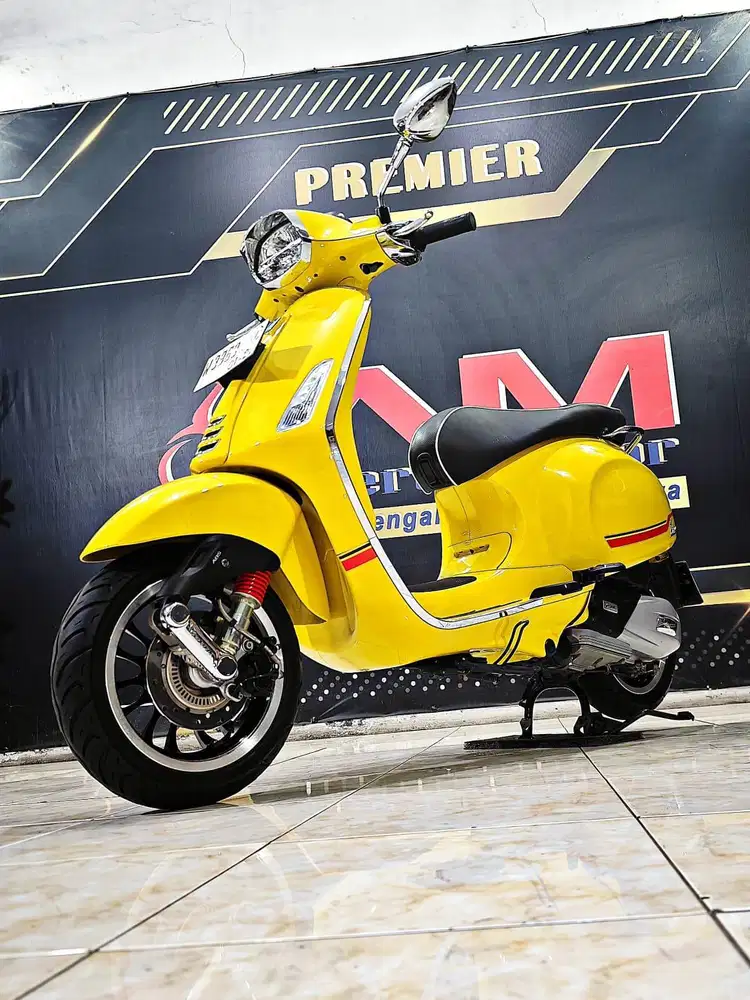 Piaggio vespa sprint 150cc yellow edition th 2024. Anugerah motor
