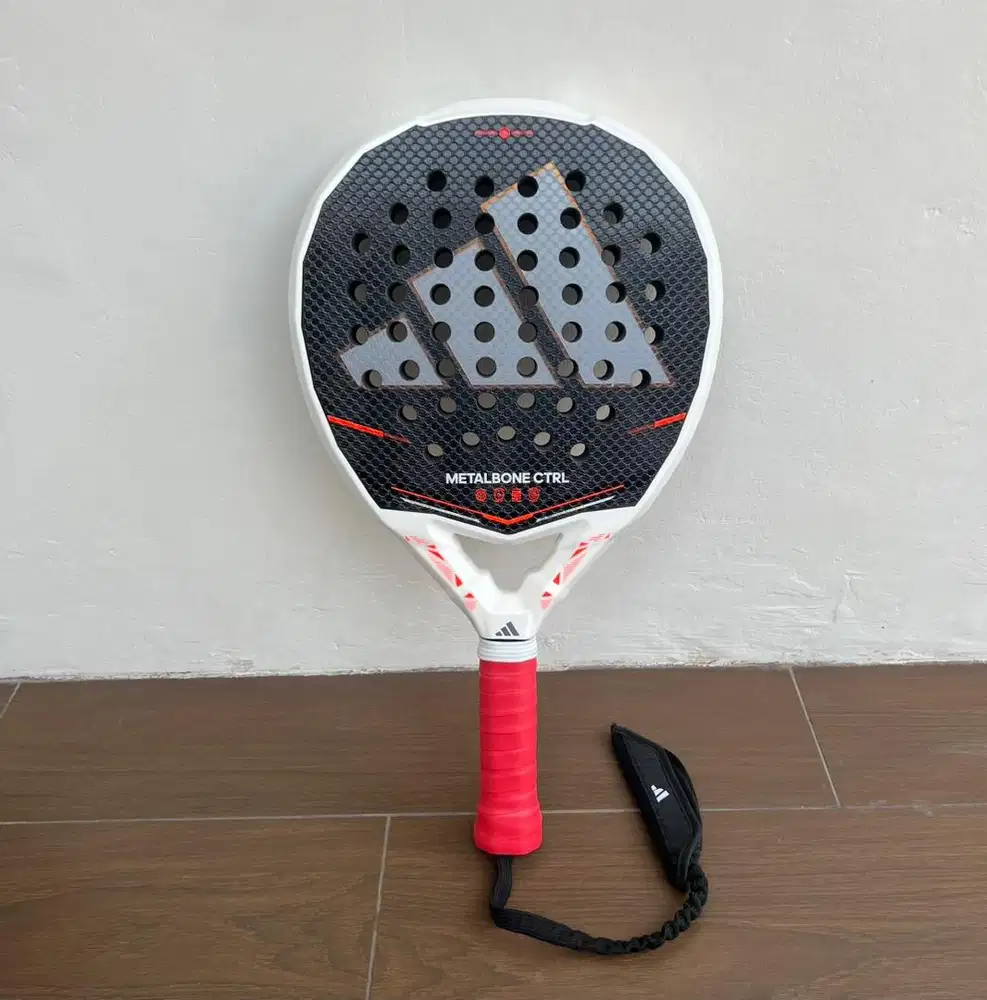 Raket Padel Adidas Metalbone CTRL 3.5 2026 Second Kondisi 95%