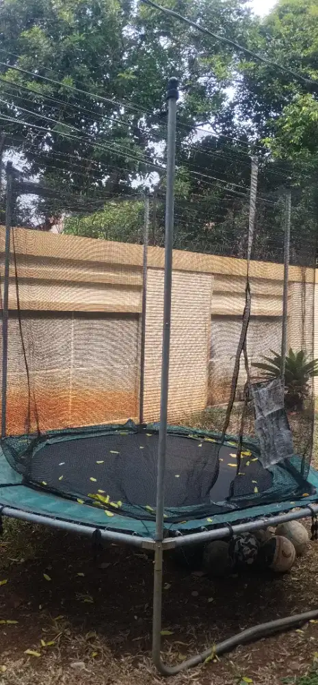 TRAMPOLINE XEHAGINAL 240